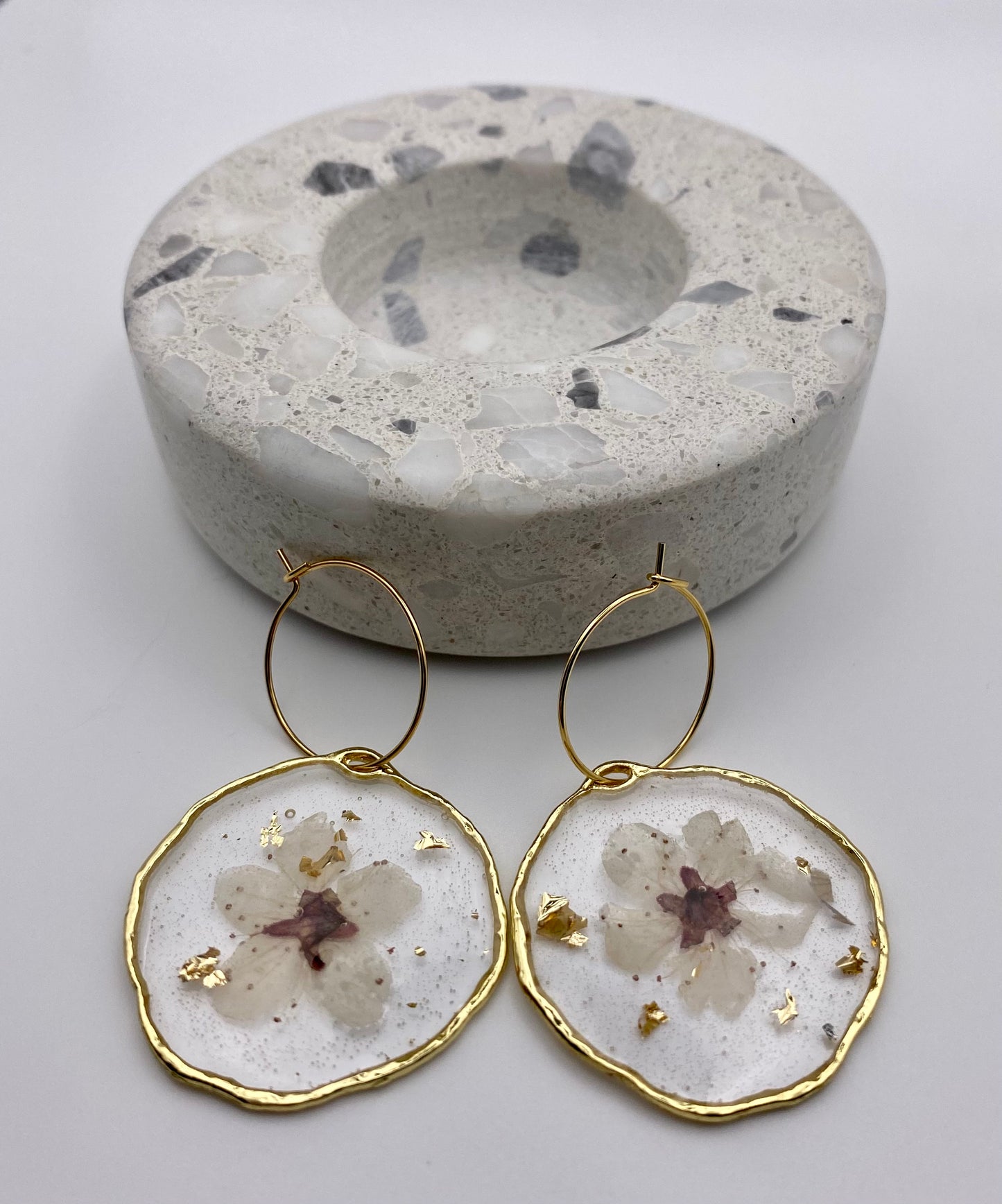 Hammered Large Gold White Flower with Gold Flecks on Small Gold Hoop