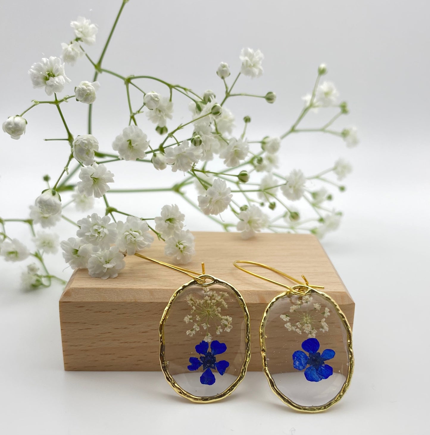 Hammered Gold Blue Flower and White Flower on Kidney Ear Wire