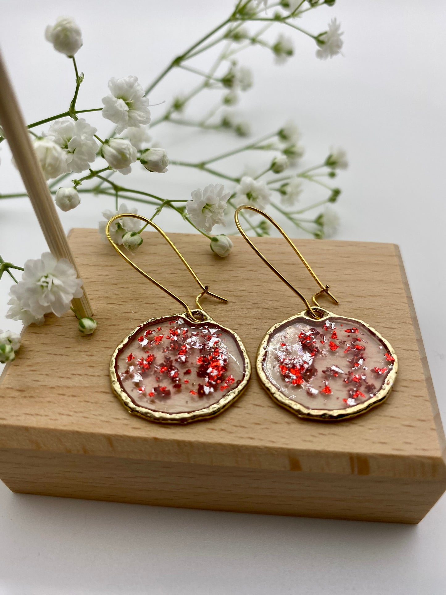 Hammered Gold Red Sparkle on Kidney Ear Wire