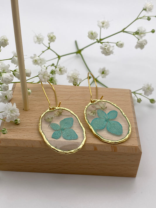 Hammered Medium Gold Teal Flower White Baby’s Breath on Kidney Ear Wire