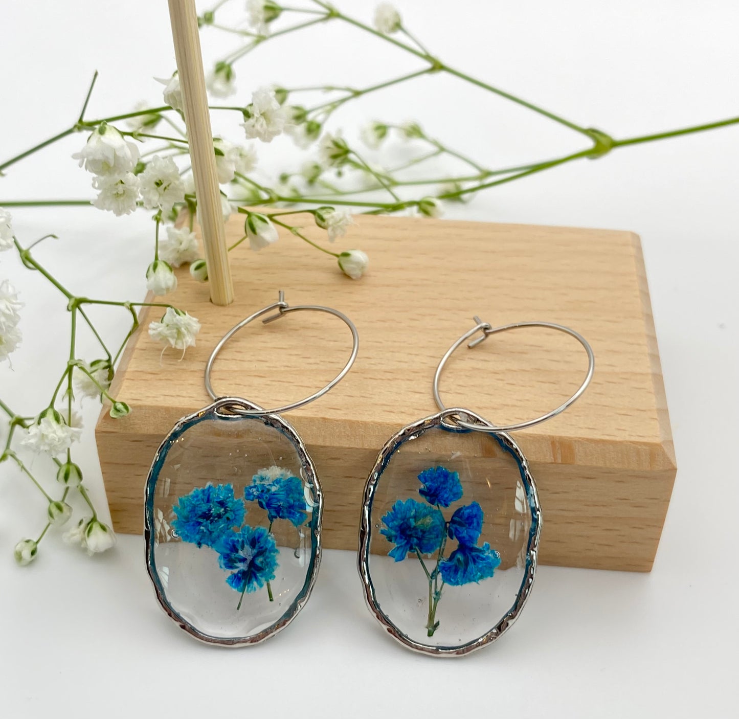 Hammered Medium Silver Blue Baby’s Breath on Small Silver Hoop