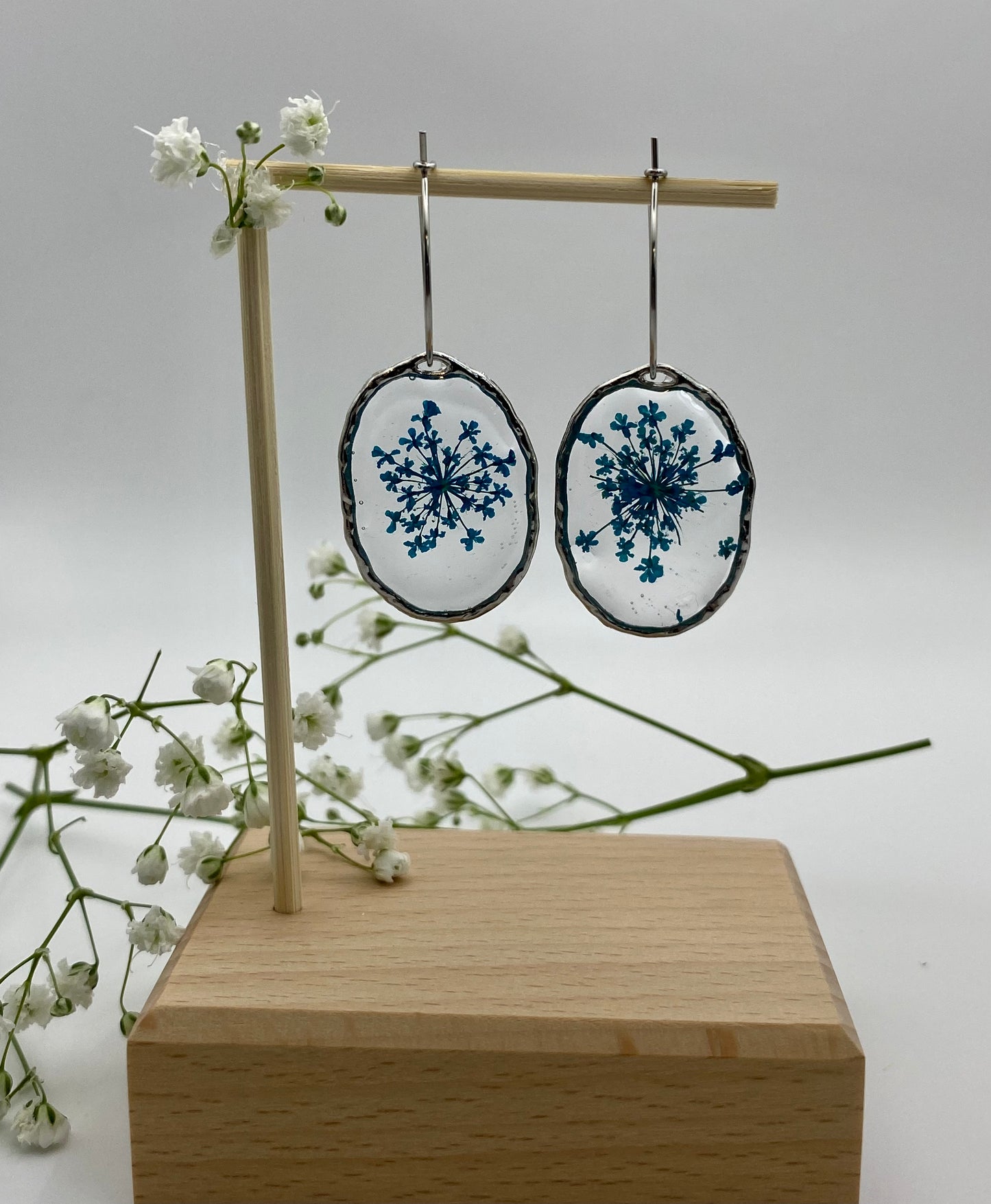 Hammered Silver Blue Queen Anne’s Lace Flower on Small Silver Hoop