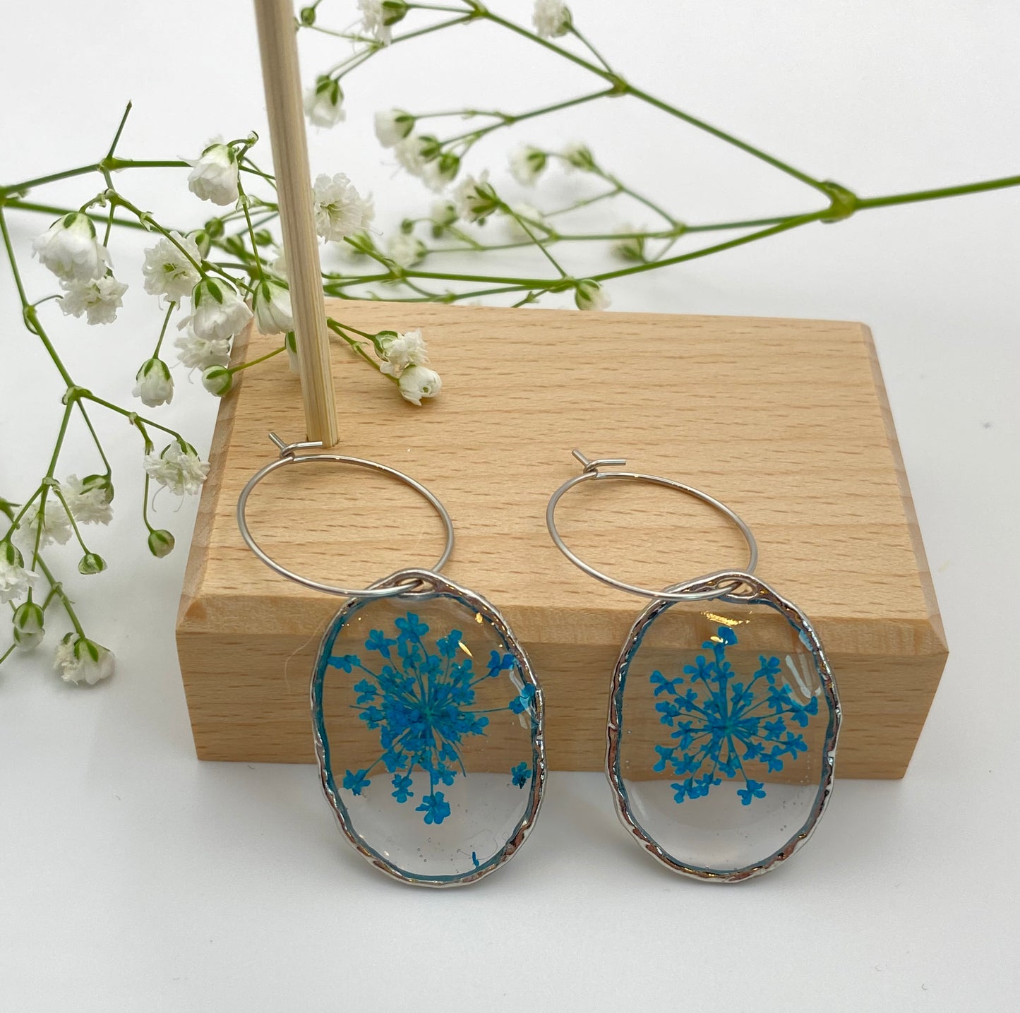 Hammered Silver Blue Queen Anne’s Lace Flower on Small Silver Hoop